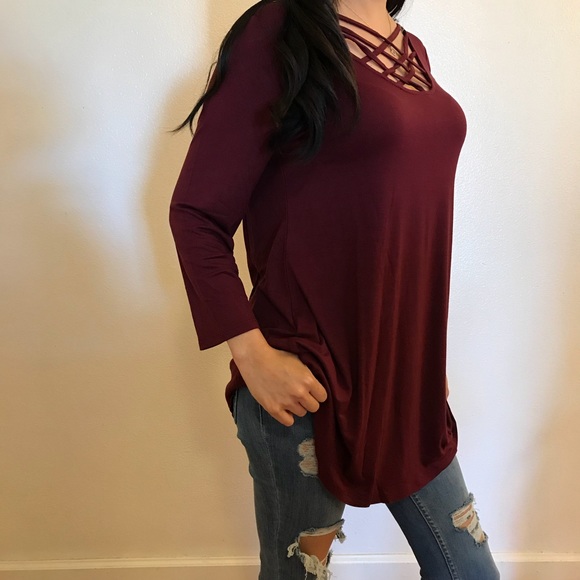 Burgundy Criss Cross Front 3/4 Sleeves Top - Picture 7 of 8